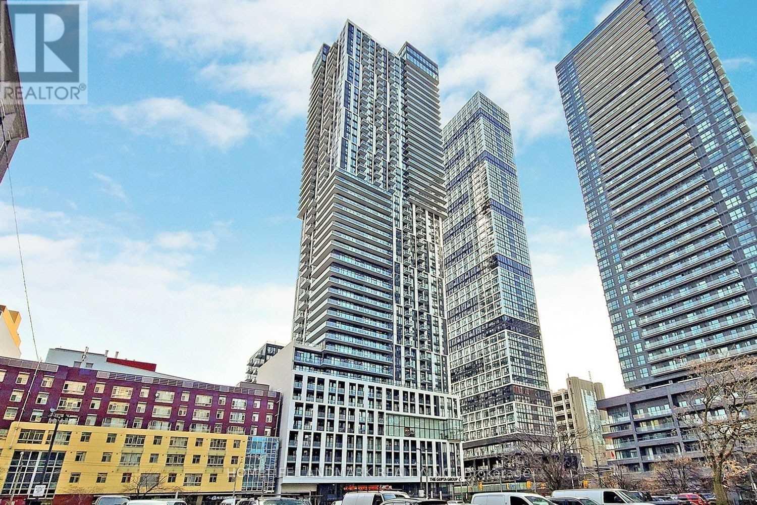 739 - 251 JARVIS STREET, Toronto, Ontario