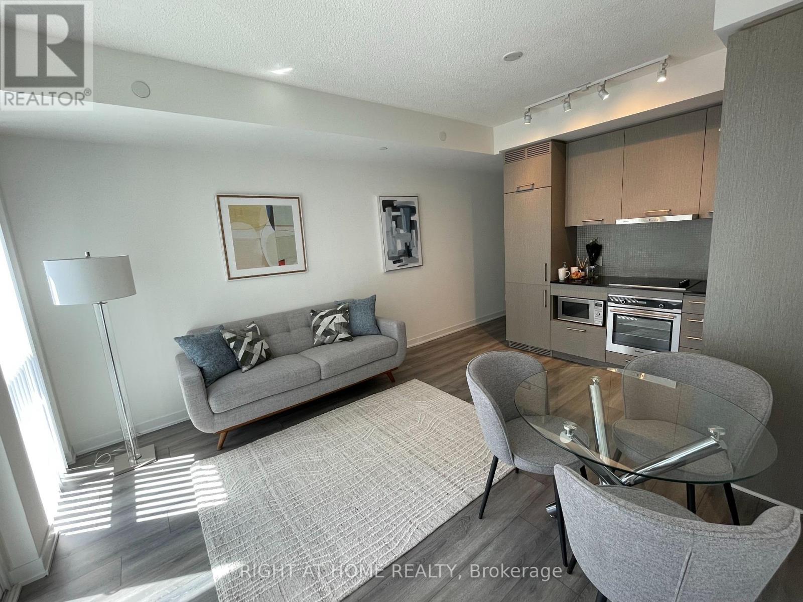 1713 - 87 PETER STREET, Toronto, Ontario