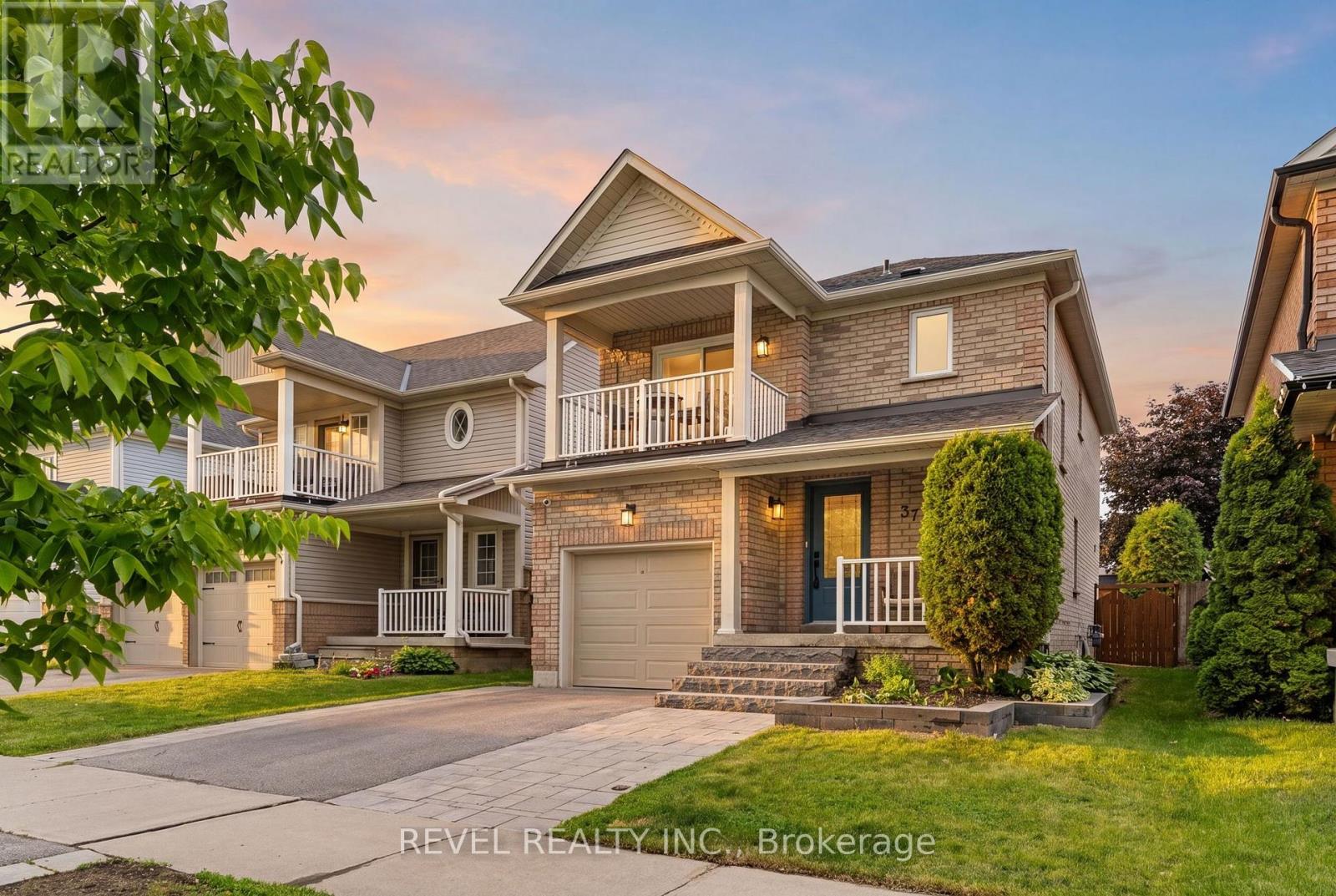 37 Portage Trail, Whitby, Ontario  L1N 9R3 - Photo 2 - E13525412