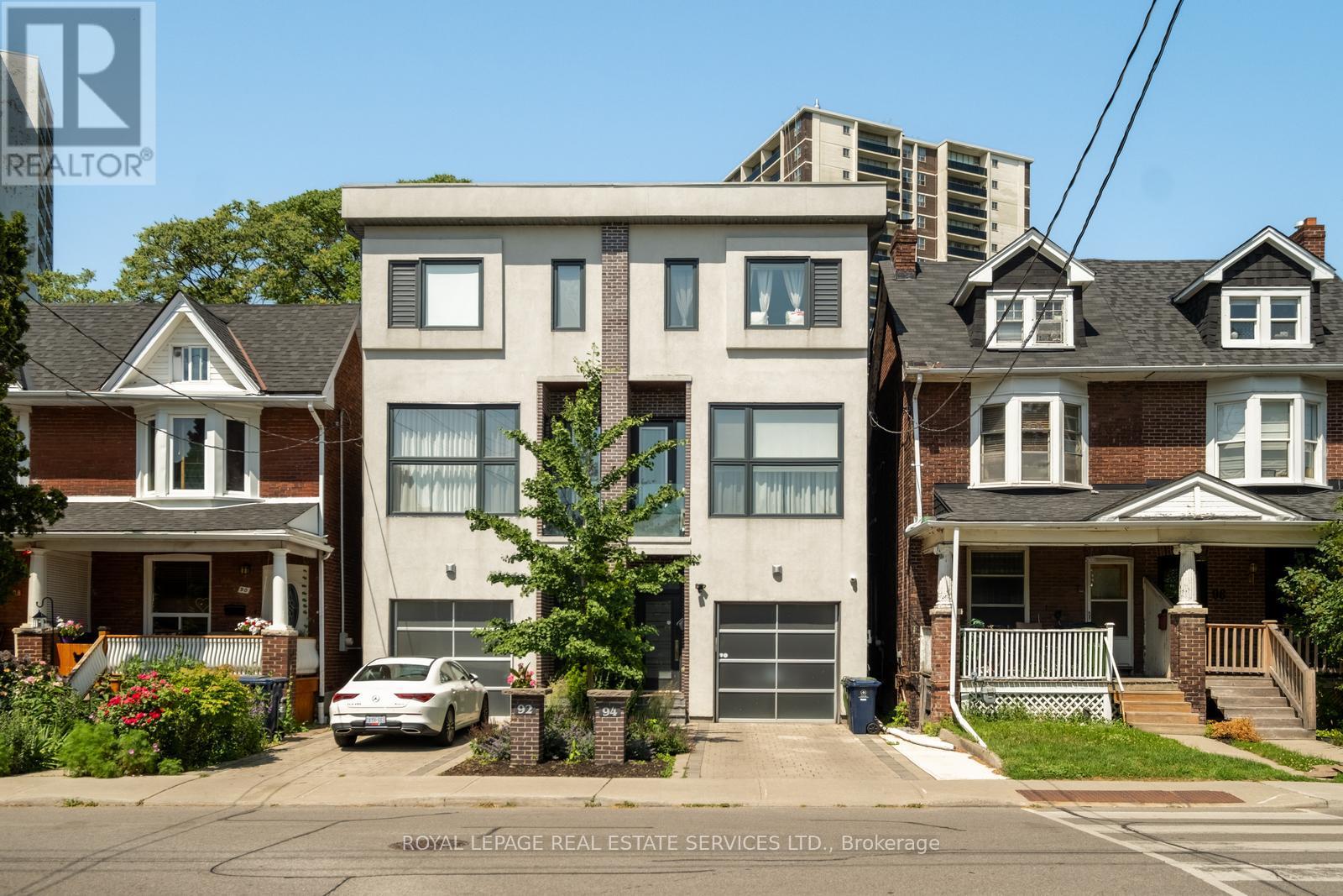 94 CAMBRIDGE AVENUE, Toronto, Ontario