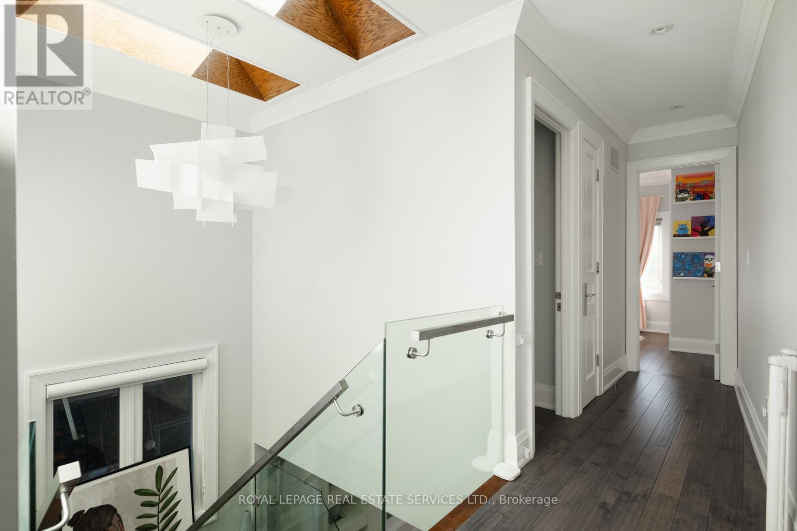 94 Cambridge Avenue, Toronto, Ontario  M4K 2L4 - Photo 16 - E13525520
