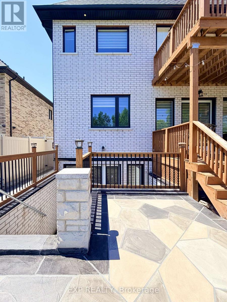 LOWER - 1606 SANDHURST CRESCENT