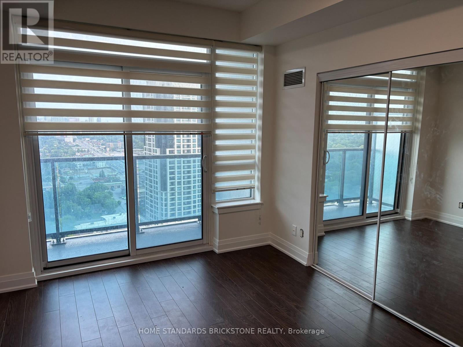Ph 108 - 7165 Yonge Street, Markham, Ontario  L3T 0C9 - Photo 4 - N13525404
