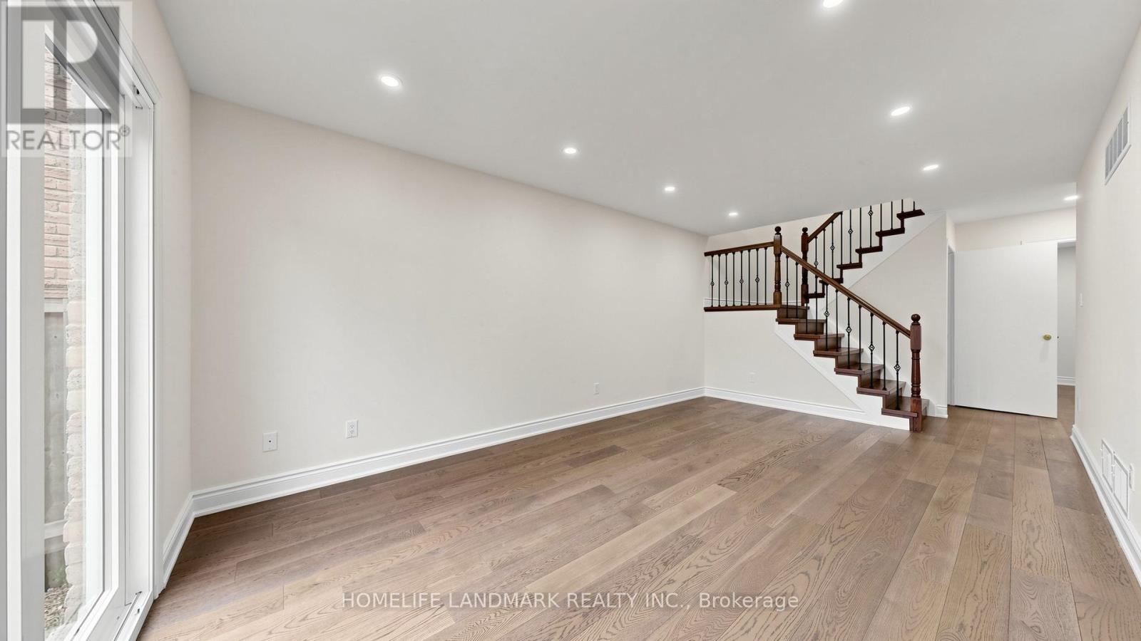 31 Fullerton Crescent, Markham, Ontario  L3R 3G4 - Photo 7 - N13525486