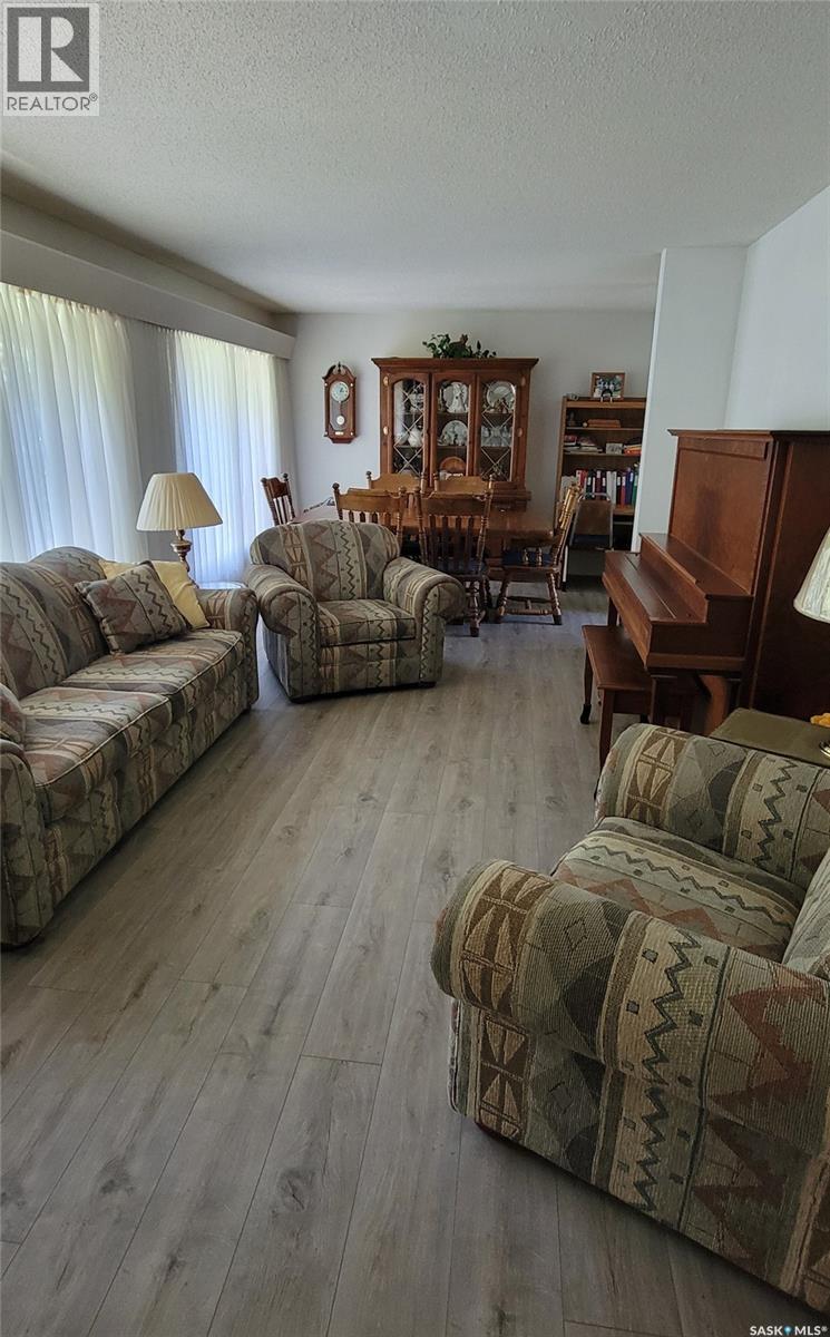 1707 98th Street, Tisdale, Saskatchewan  S0E 1T0 - Photo 9 - SK041560