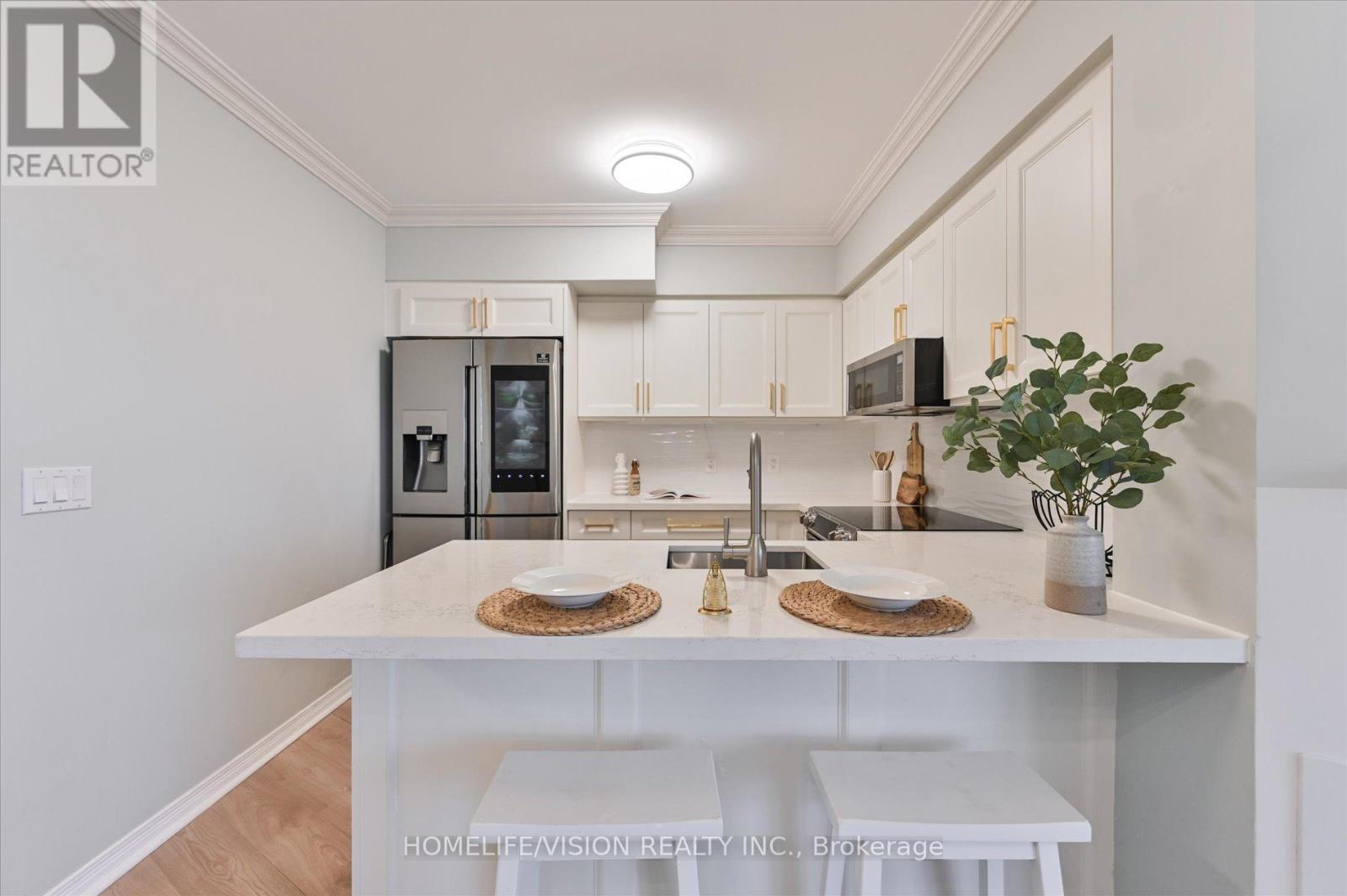407 - 2230 Lake Shore Boulevard W, Toronto, Ontario M8V 0B2 - Photo 2 - W13525432