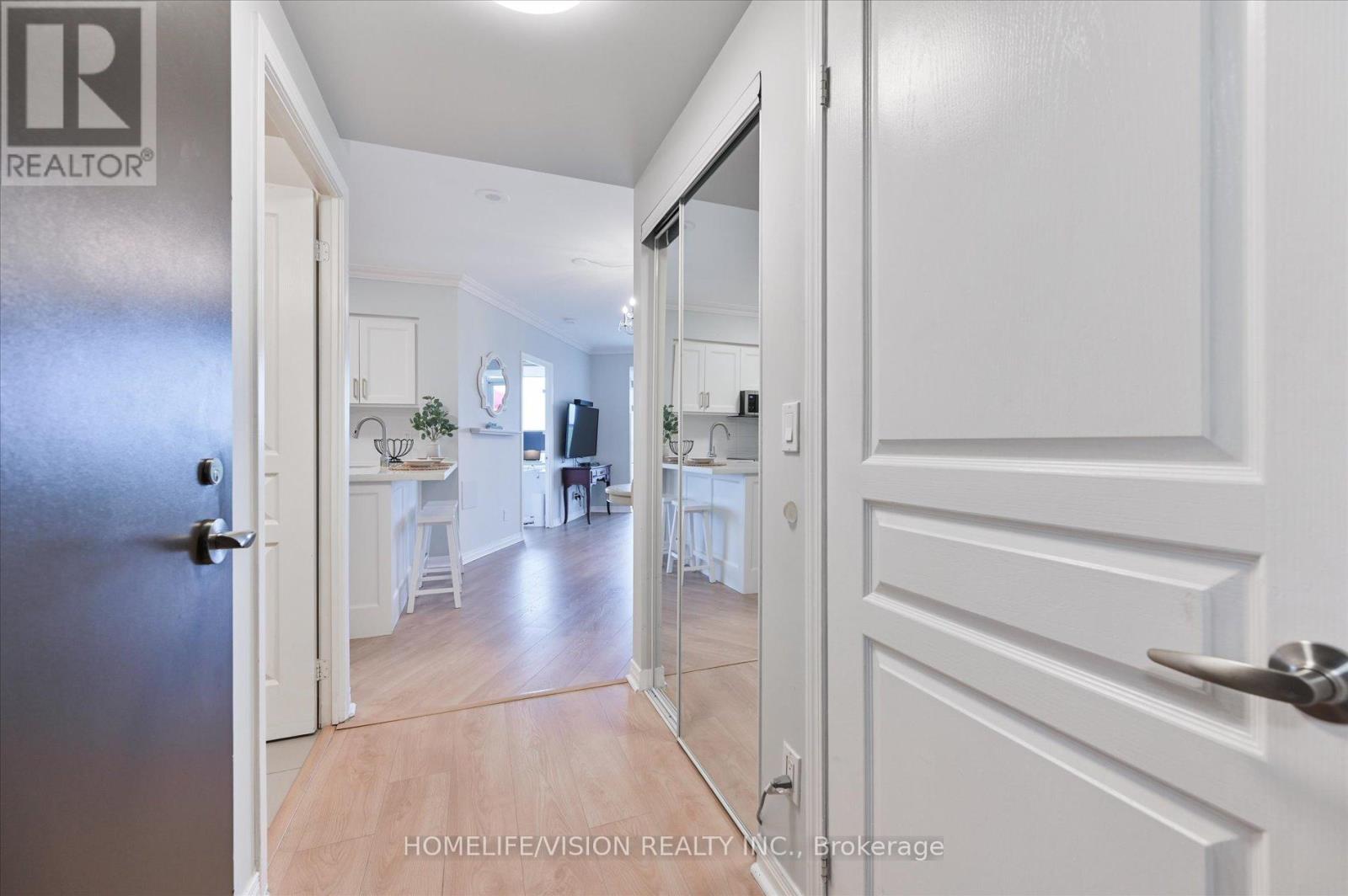 407 - 2230 Lake Shore Boulevard W, Toronto, Ontario M8V 0B2 - Photo 5 - W13525432