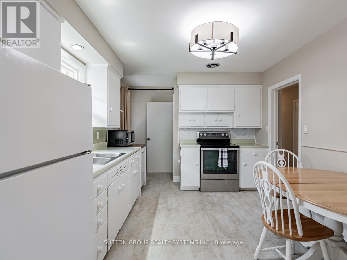 44 Saybrook Avenue, Toronto, Ontario  M8Z 2V4 - Photo 15 - W13525444