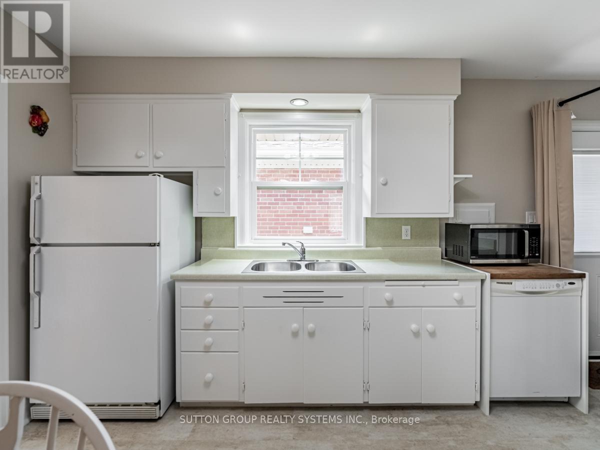 44 Saybrook Avenue, Toronto, Ontario  M8Z 2V4 - Photo 16 - W13525444