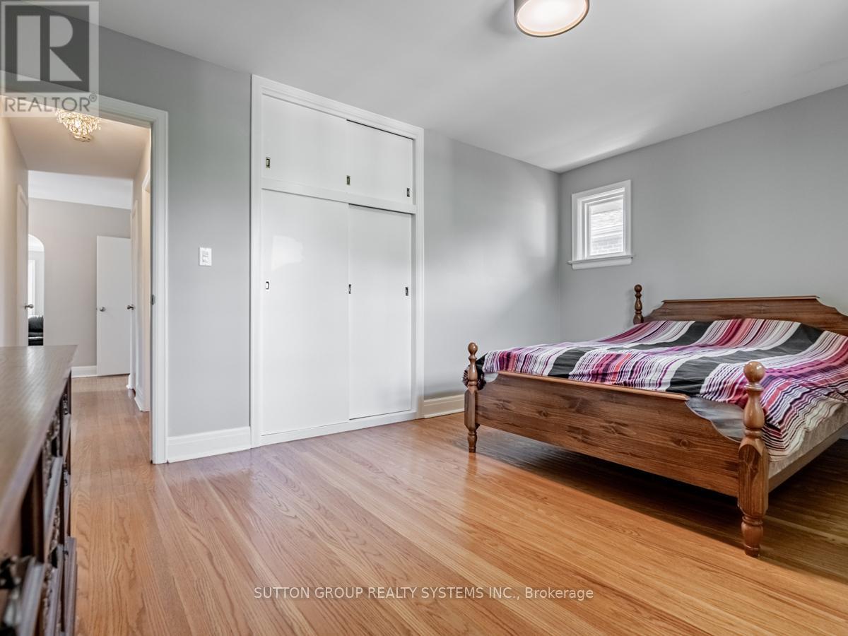 44 Saybrook Avenue, Toronto, Ontario  M8Z 2V4 - Photo 23 - W13525444