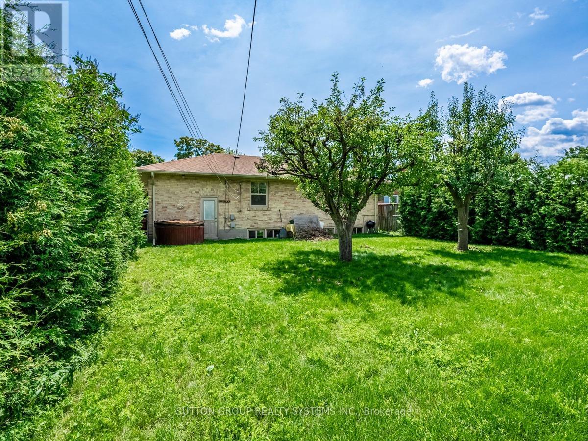 44 Saybrook Avenue, Toronto, Ontario  M8Z 2V4 - Photo 30 - W13525444
