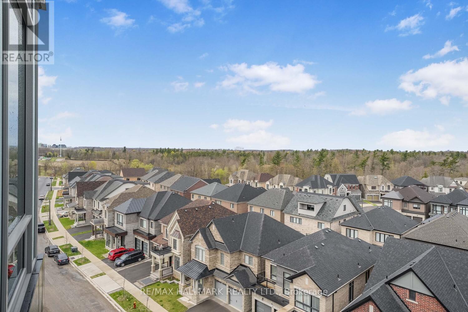 607 - 2501 Saw Whet Boulevard, Oakville, Ontario  L6M 5N2 - Photo 2 - W13525518
