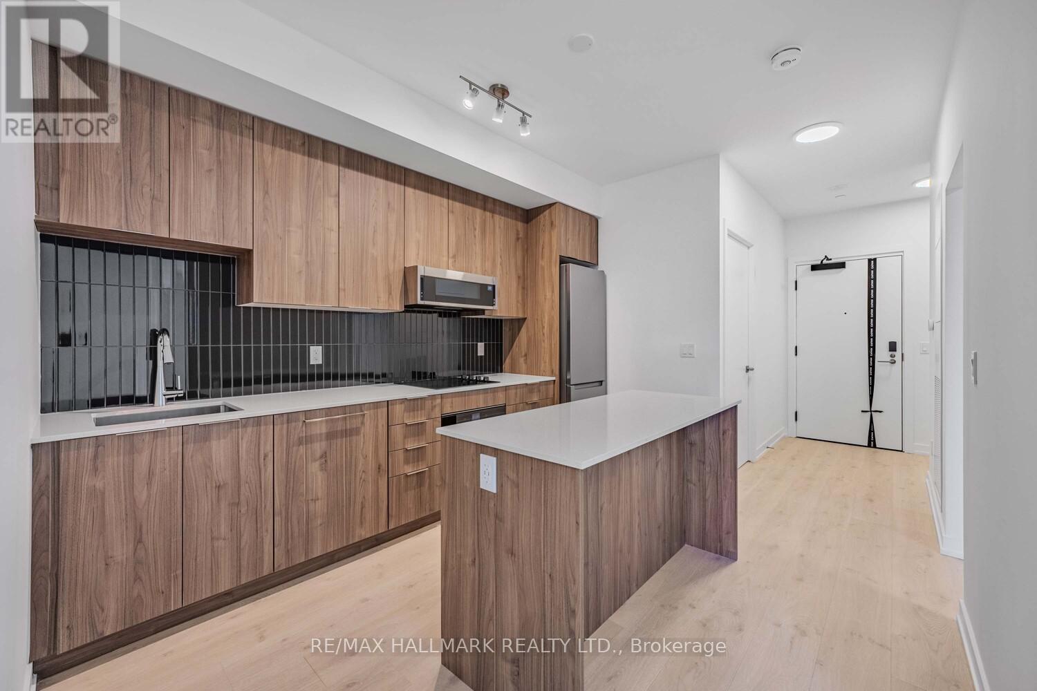 607 - 2501 Saw Whet Boulevard, Oakville, Ontario  L6M 5N2 - Photo 5 - W13525518