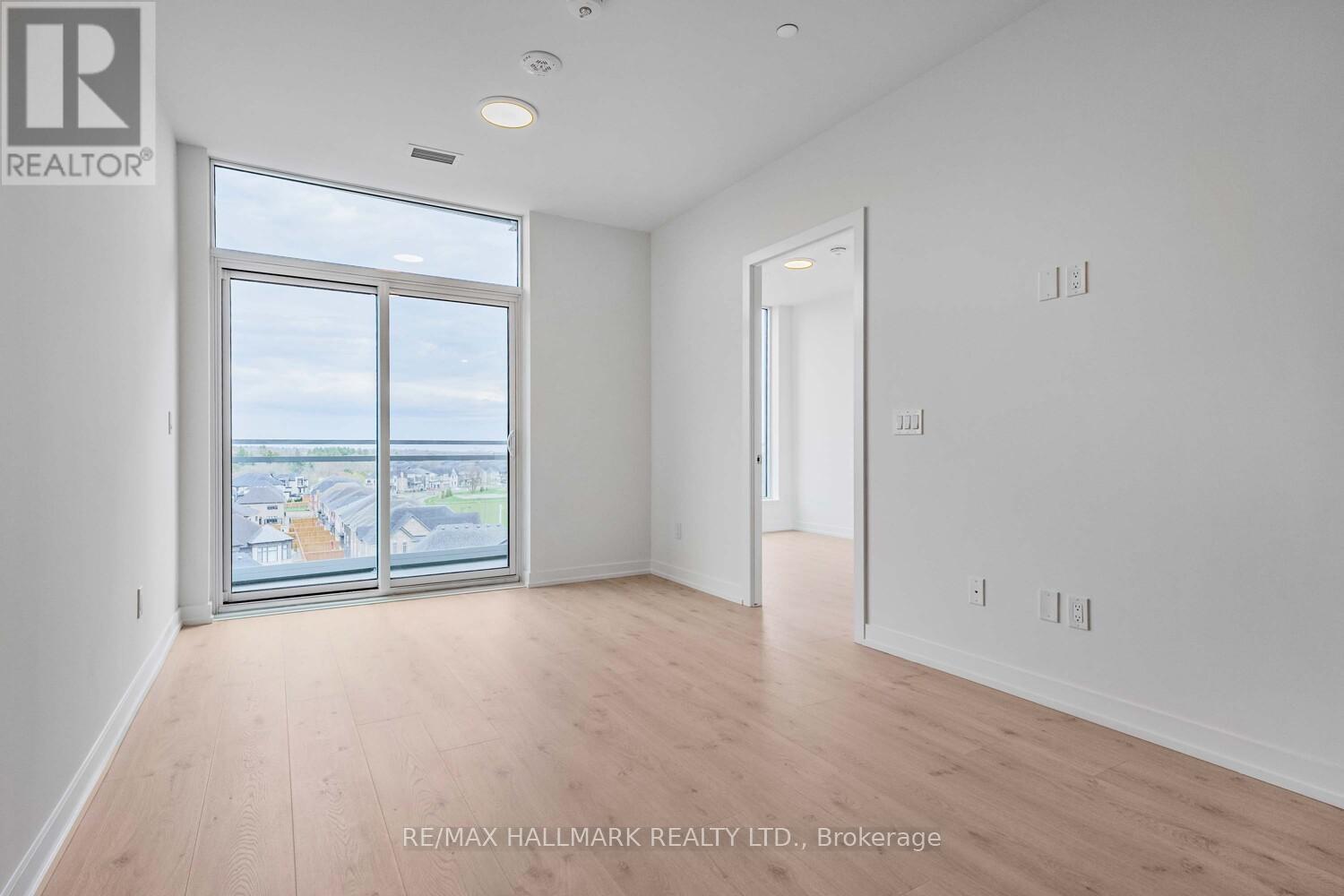 607 - 2501 Saw Whet Boulevard, Oakville, Ontario  L6M 5N2 - Photo 9 - W13525518