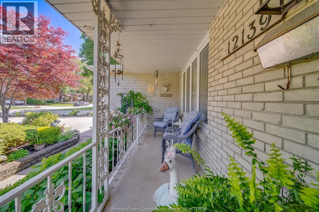 12139 Papineau, Tecumseh, Ontario  N8N 3B5 - Photo 4 - 26011918