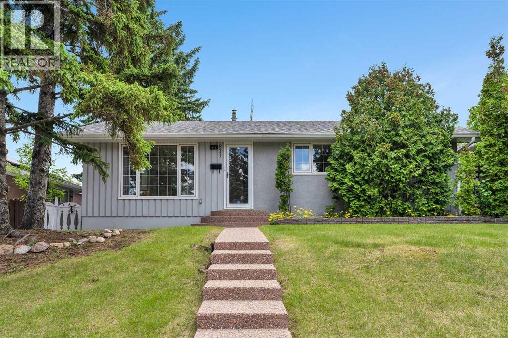 811 Seattle Drive SW, Calgary, Alberta  T2W 0M9 - Photo 2 - A2323217