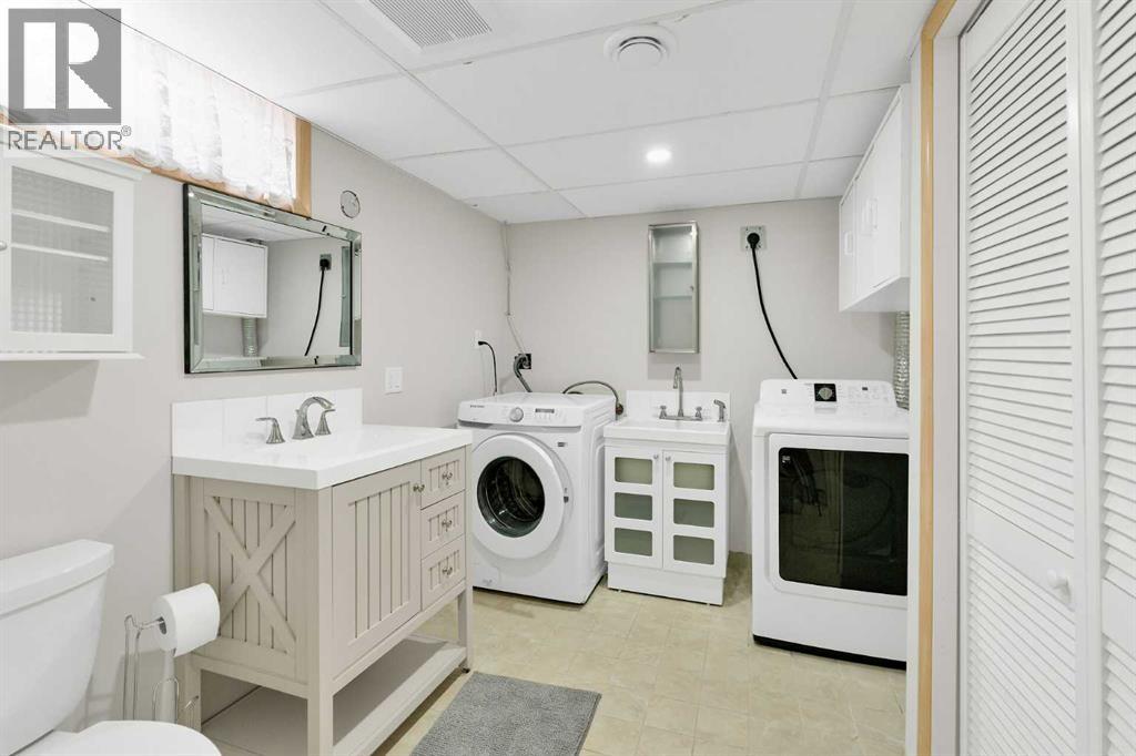 811 Seattle Drive SW, Calgary, Alberta  T2W 0M9 - Photo 27 - A2323217
