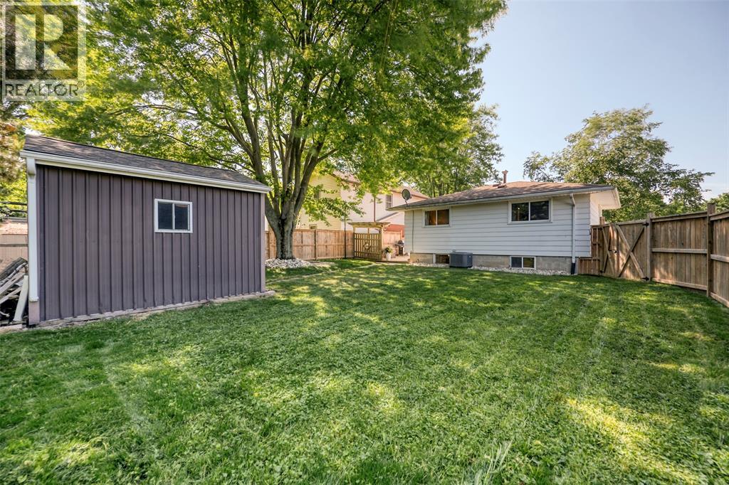 565 Plympton Street, Plympton-Wyoming, Ontario  N0N 1T0 - Photo 30 - 26016054