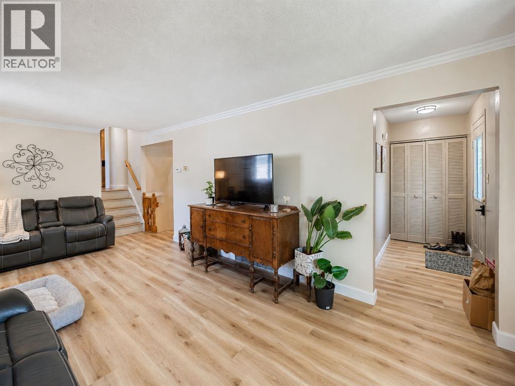 565 Plympton Street, Plympton-Wyoming photo 8