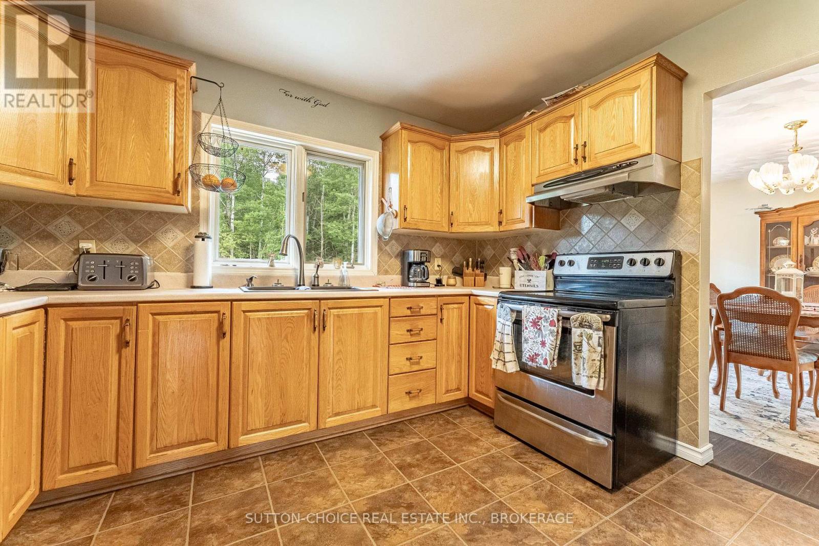 246 Yonge Street, Bonfield, Ontario  P0H 1E0 - Photo 14 - X13525568