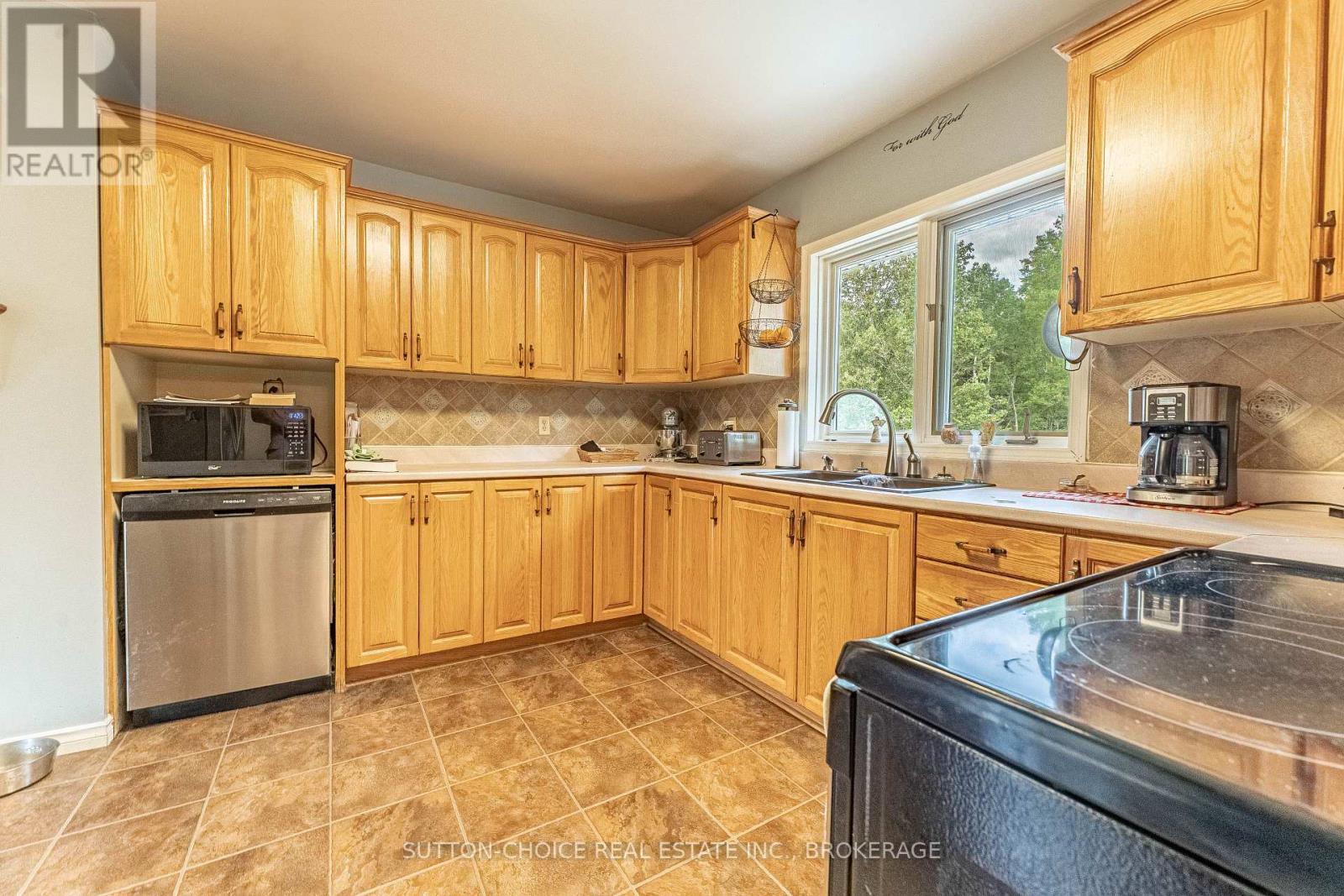 246 Yonge Street, Bonfield, Ontario  P0H 1E0 - Photo 15 - X13525568