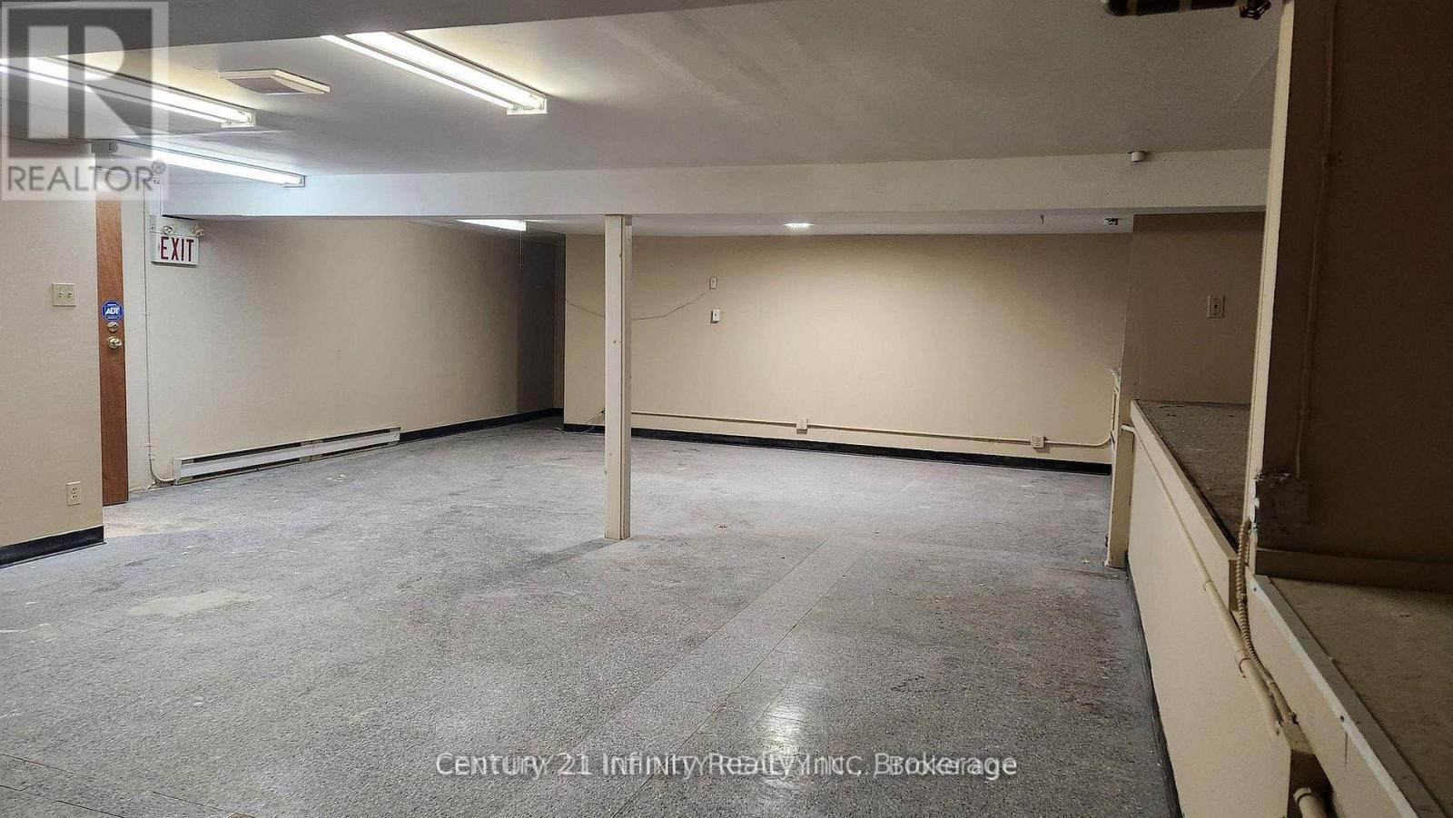 B - 907 Simcoe Street N, Oshawa, Ontario  L1G 4W1 - Photo 3 - E13525552