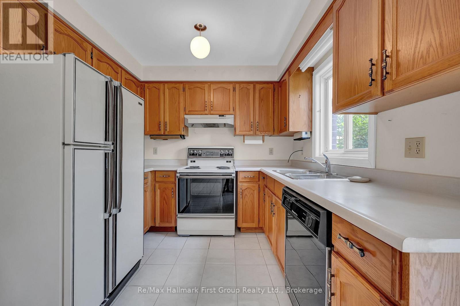 1911 Rosebank Road, Pickering, Ontario  L1V 1P7 - Photo 12 - E13525678