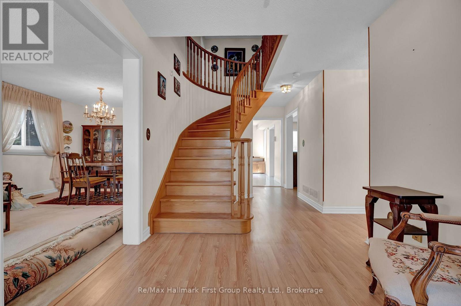 1911 Rosebank Road, Pickering, Ontario  L1V 1P7 - Photo 2 - E13525678