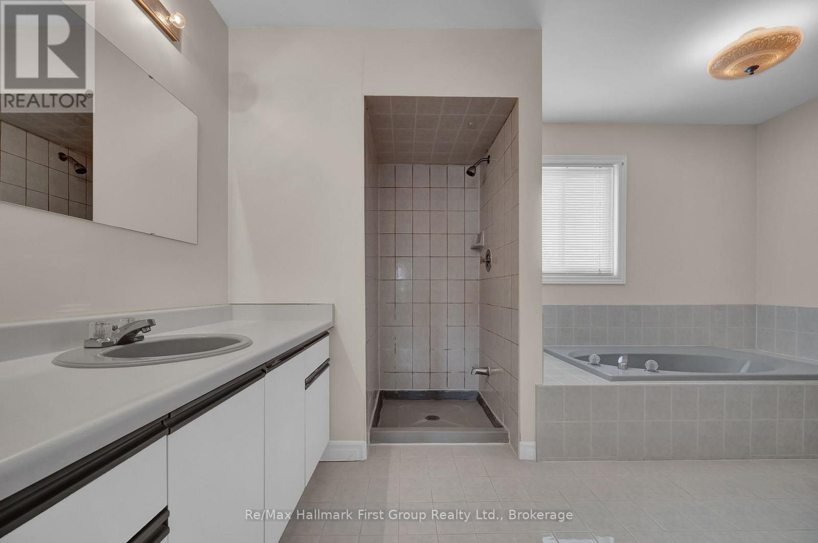 1911 Rosebank Road, Pickering, Ontario  L1V 1P7 - Photo 34 - E13525678