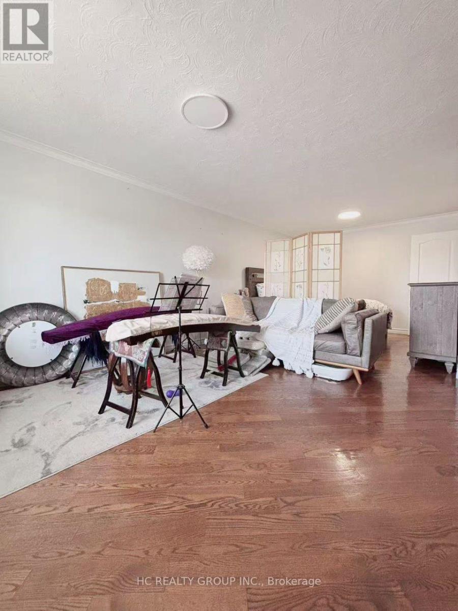 983 Old Cummer Avenue, Toronto, Ontario  M2H 1W5 - Photo 5 - C13525640