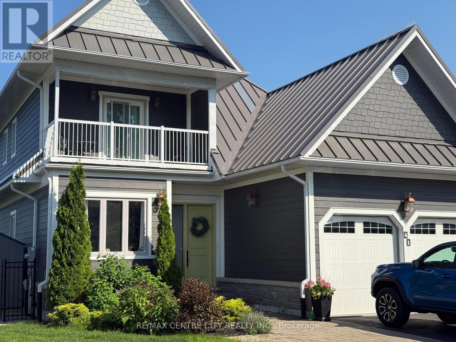 41 Dock Lane, Tay (Port Mcnicoll), Ontario  L0K 1R0 - Photo 1 - S13525626