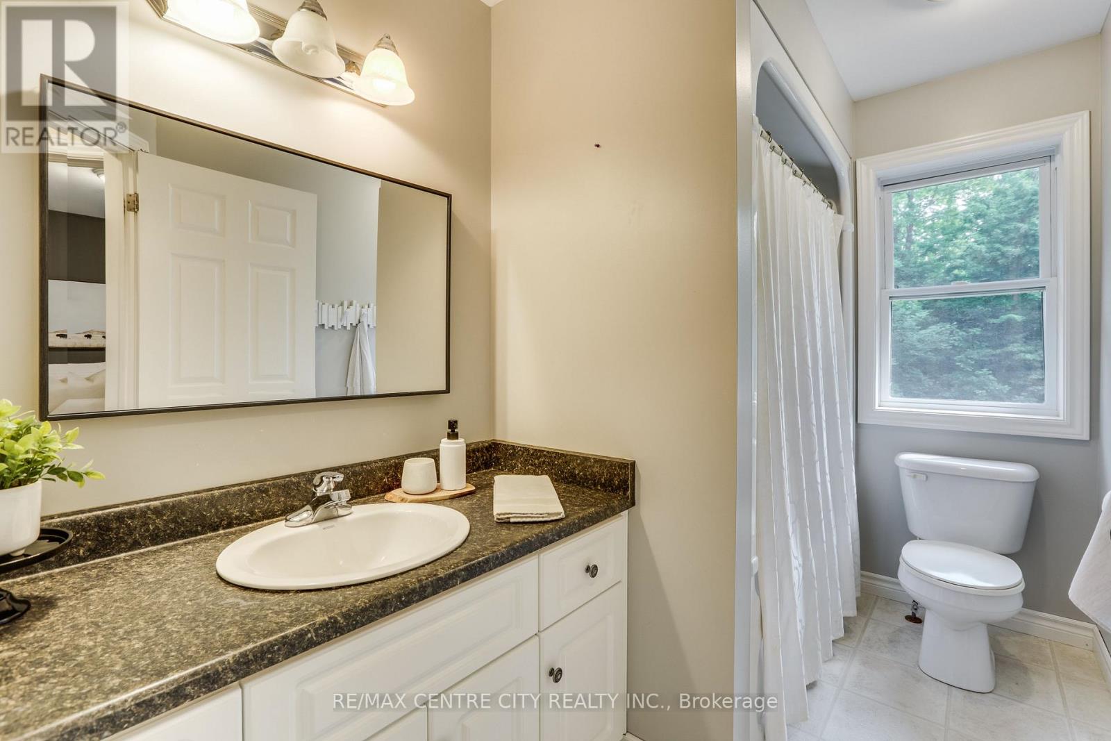 26098 Kerwood Road, Adelaide Metcalfe, Ontario  N7G 3H5 - Photo 26 - X13525618