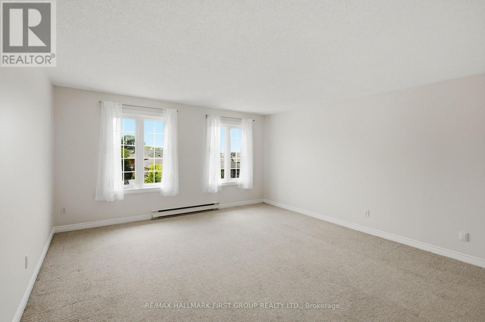 314 Hillside Avenue, Oshawa, Ontario  L1J 1T5 - Photo 4 - E13525614
