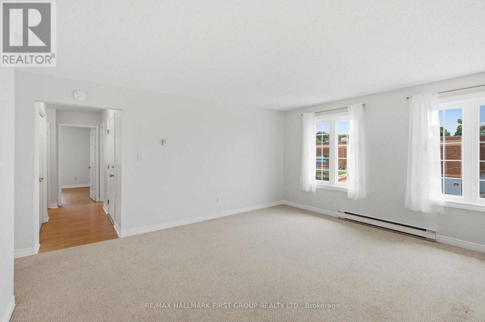 314 Hillside Avenue, Oshawa, Ontario  L1J 1T5 - Photo 5 - E13525614