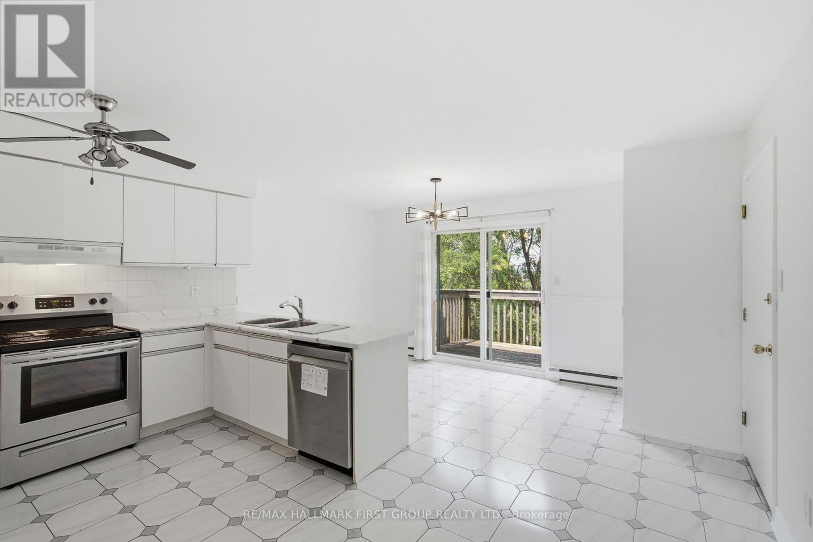314 Hillside Avenue, Oshawa, Ontario  L1J 1T5 - Photo 7 - E13525614