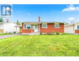 136 ELLIS AVENUE, Pembroke, Ontario