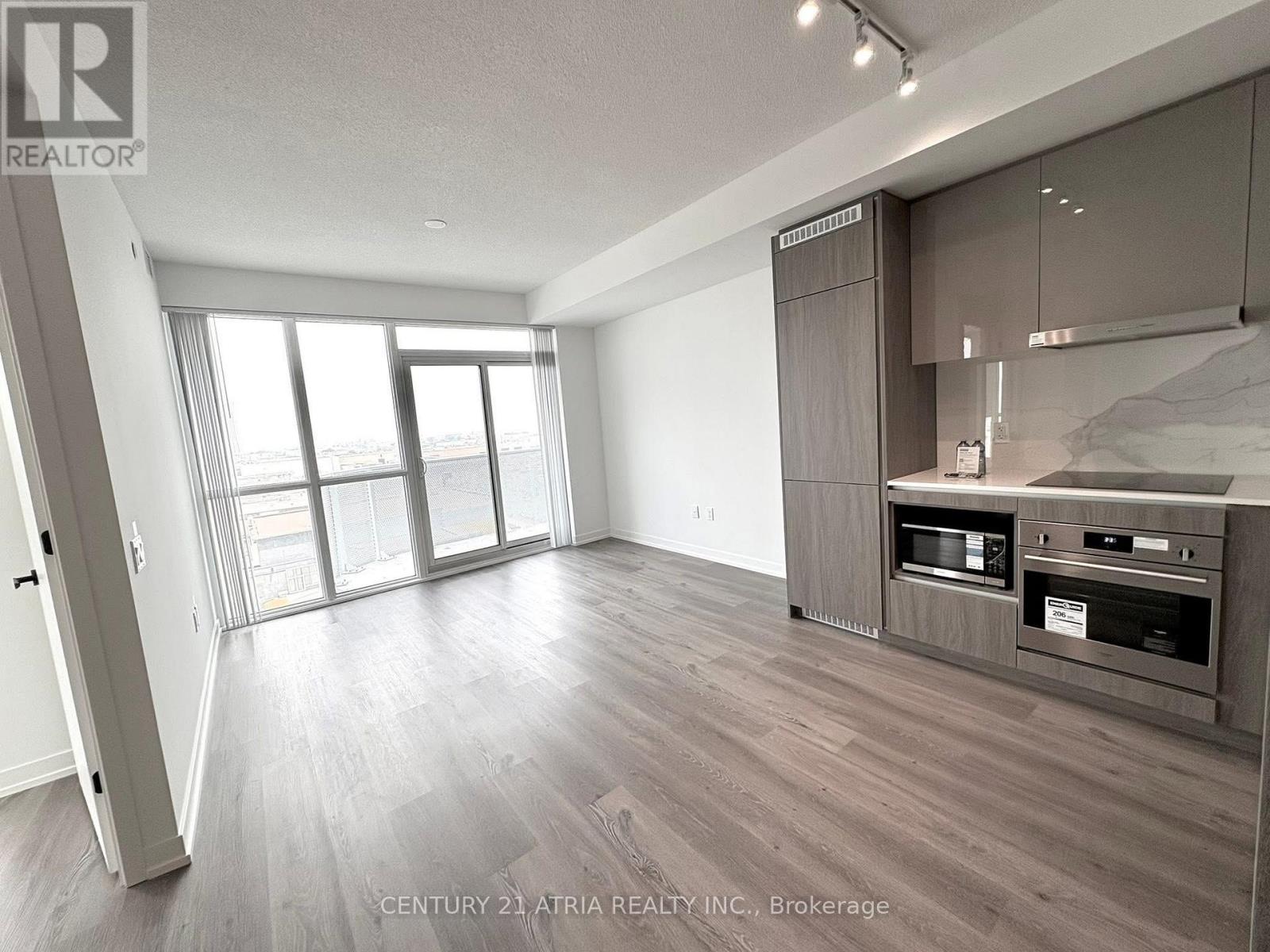 805 - 28 Interchange Way, Vaughan, Ontario  L4K 0P8 - Photo 3 - N13525606
