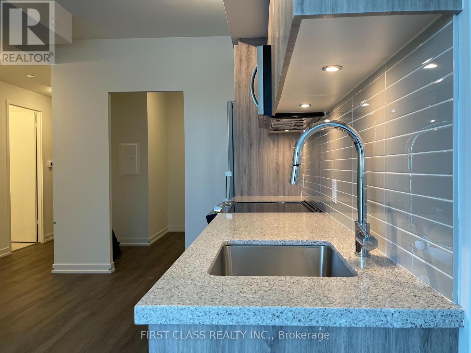 503e - 8868 Yonge Street, Richmond Hill, Ontario  L4C 1Z8 - Photo 8 - N13525674