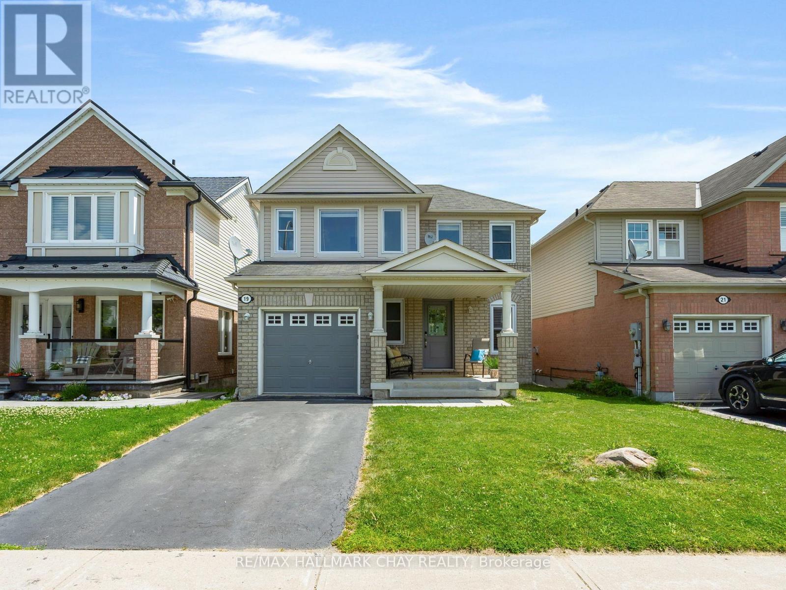19 Callander Crescent, New Tecumseth, Ontario  L9R 0B4 - Photo 2 - N13525676