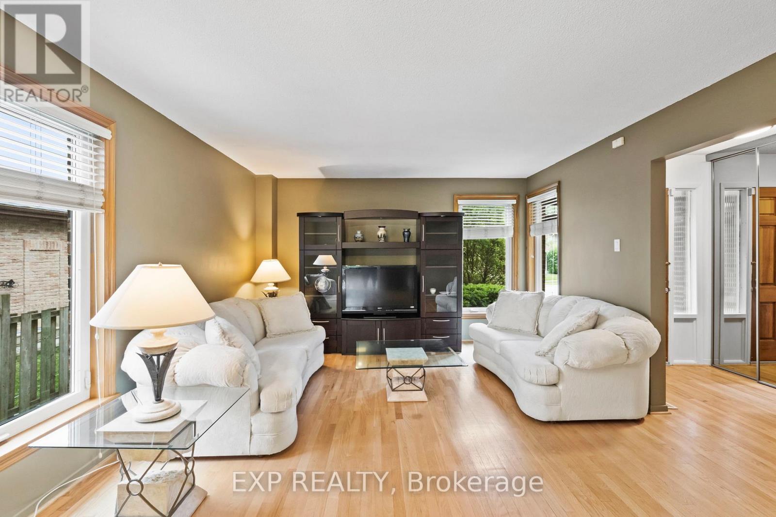 25 Lilac Avenue, Markham, Ontario  L3T 5K1 - Photo 2 - N13525708
