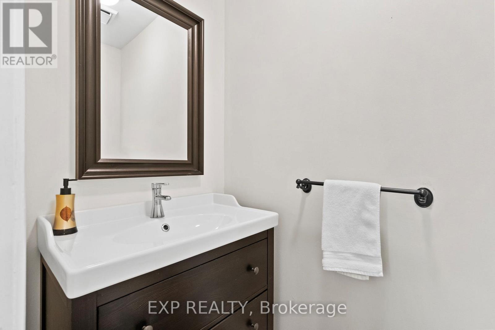 25 Lilac Avenue, Markham, Ontario  L3T 5K1 - Photo 7 - N13525708