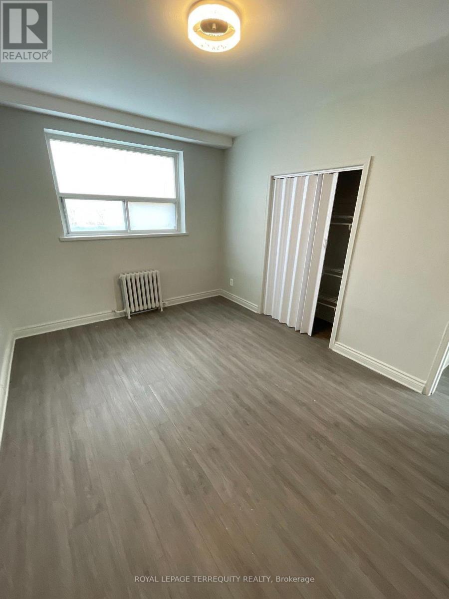 3 - 2548 Keele Street, Toronto, Ontario  M6L 2N8 - Photo 5 - W13525578