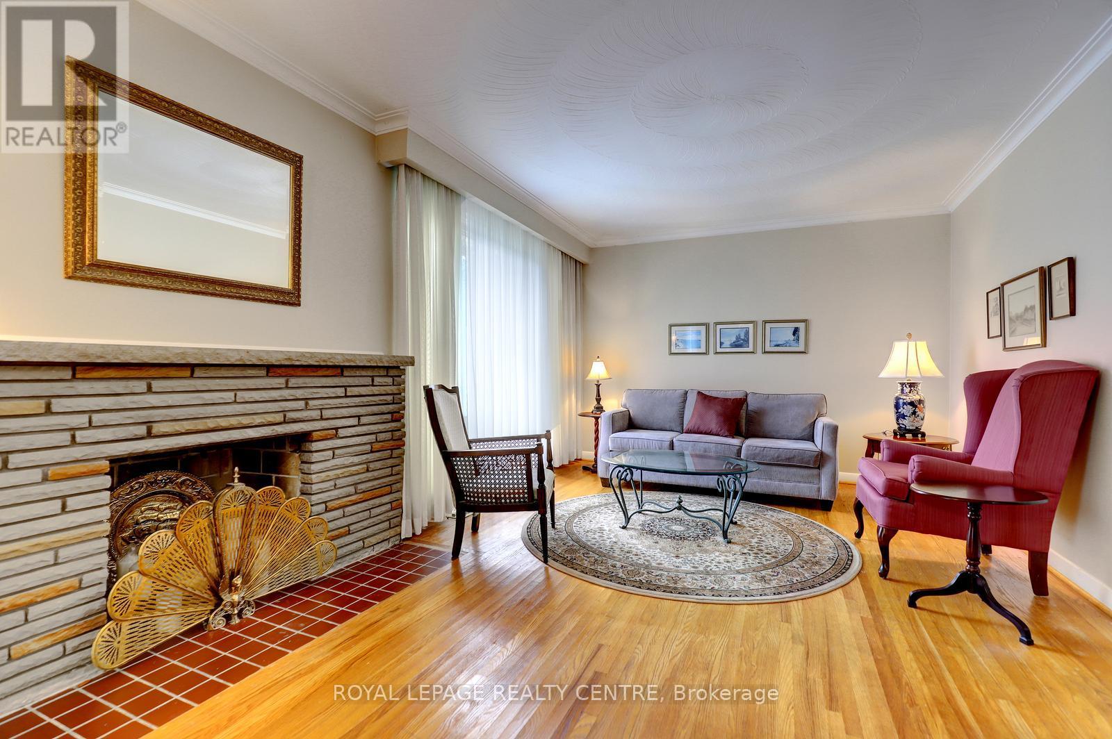 3119 Ballydown Crescent, Mississauga, Ontario  L5C 2C9 - Photo 7 - W13525658