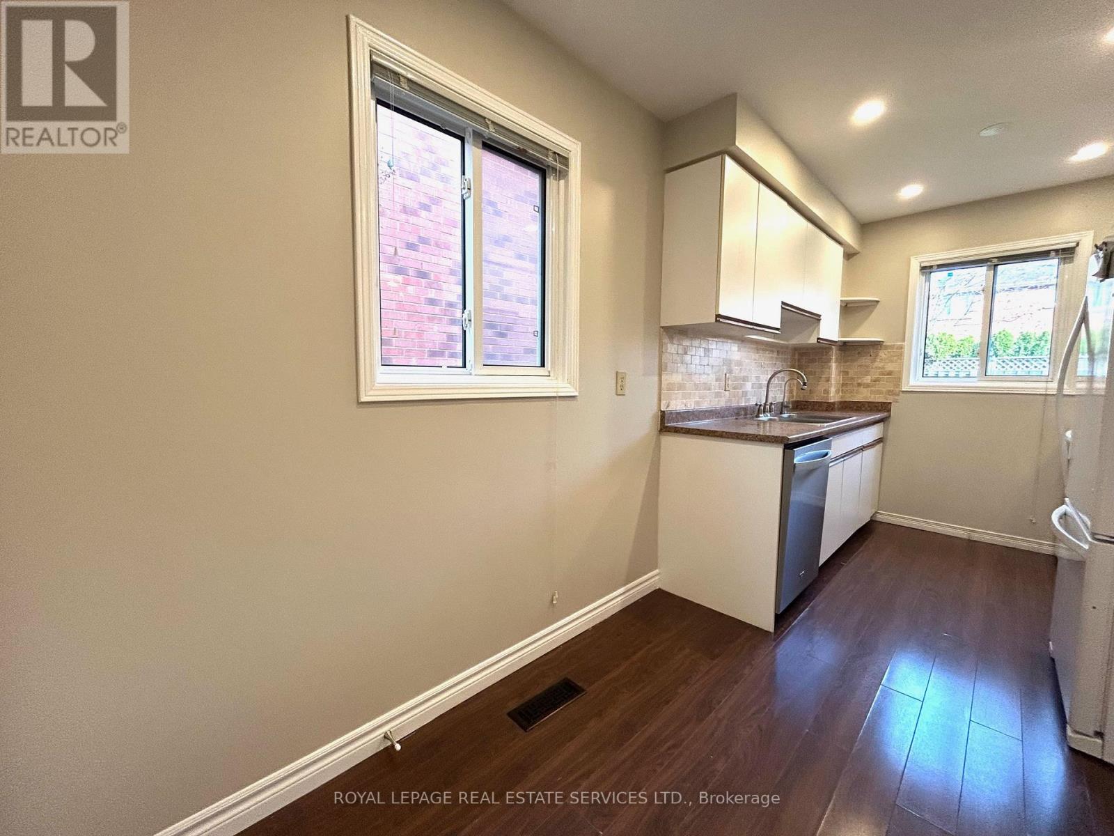 4523 Kimbermount Avenue, Mississauga, Ontario  L5M 4J4 - Photo 12 - W13525688