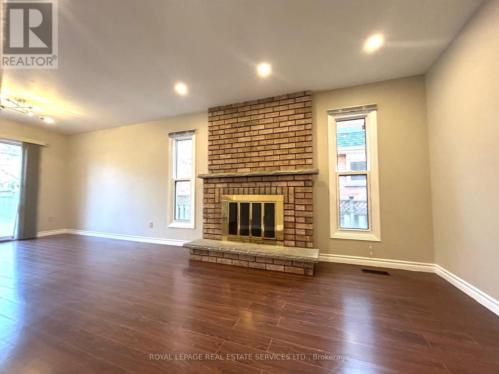 4523 Kimbermount Avenue, Mississauga, Ontario  L5M 4J4 - Photo 6 - W13525688