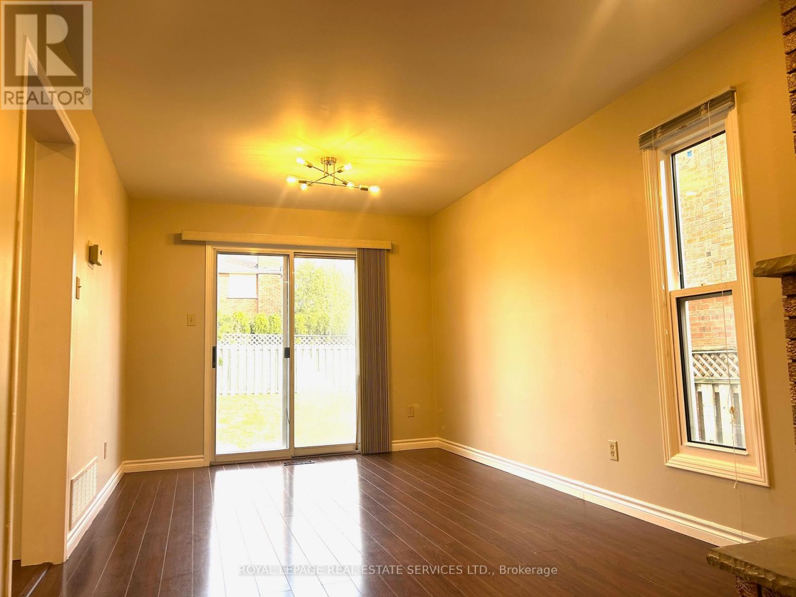 4523 Kimbermount Avenue, Mississauga, Ontario  L5M 4J4 - Photo 7 - W13525688
