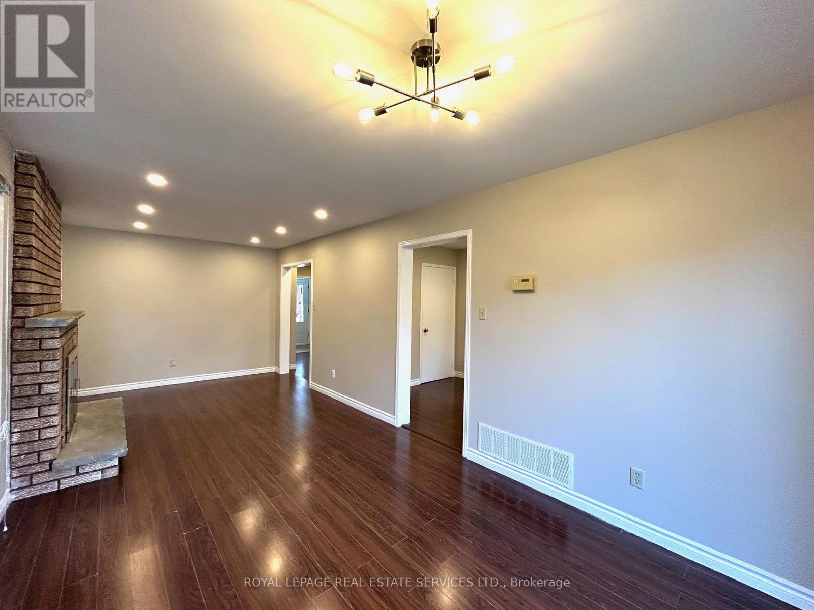 4523 Kimbermount Avenue, Mississauga, Ontario  L5M 4J4 - Photo 8 - W13525688
