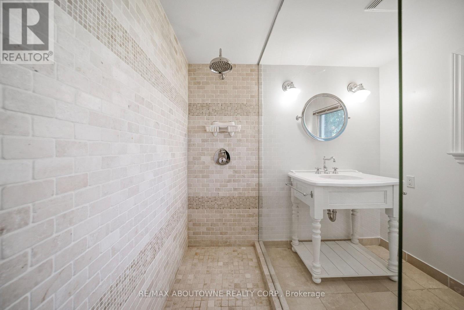 481 Anthony Drive, Oakville, Ontario  L6J 2K6 - Photo 25 - W13525706