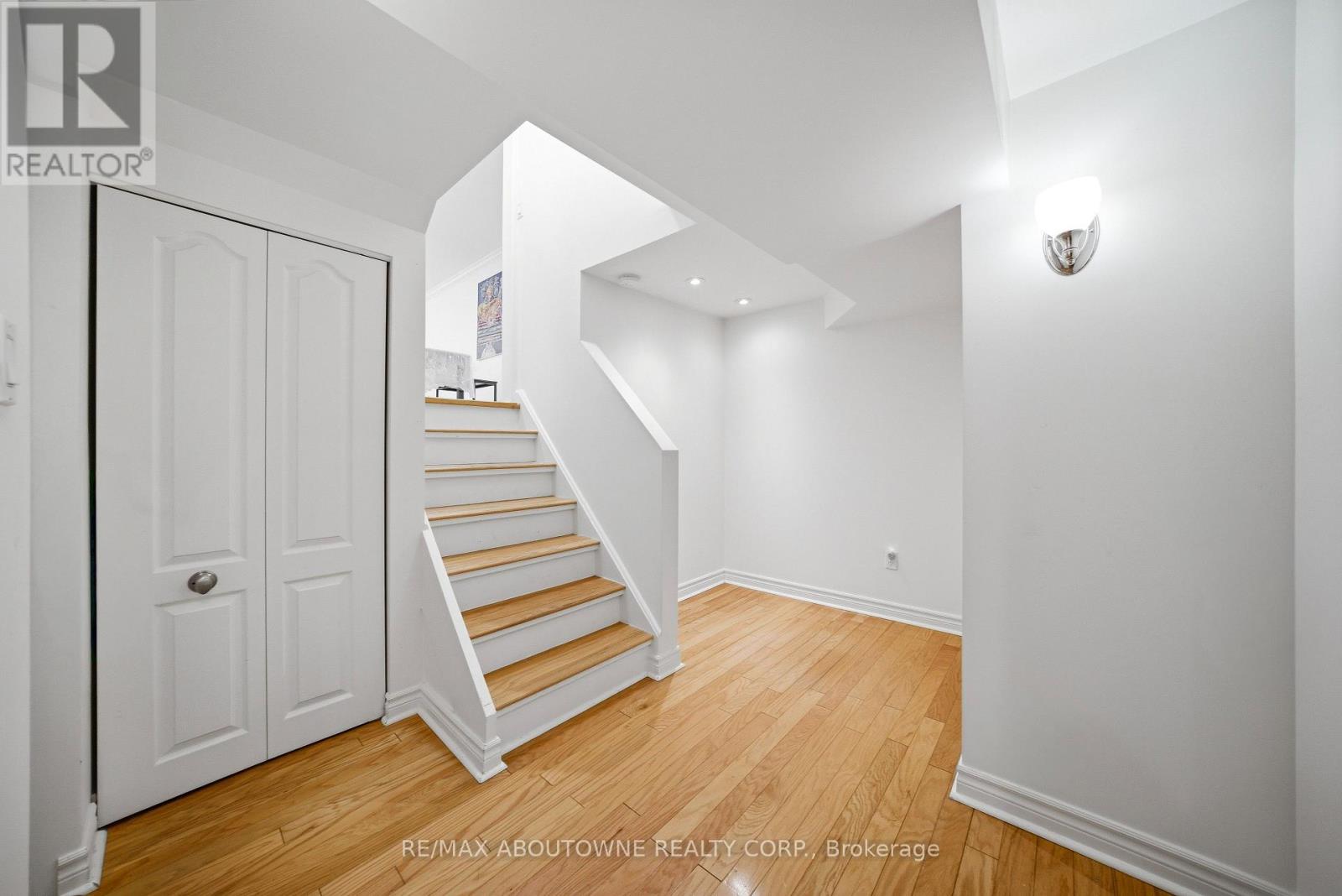 481 Anthony Drive, Oakville, Ontario  L6J 2K6 - Photo 27 - W13525706