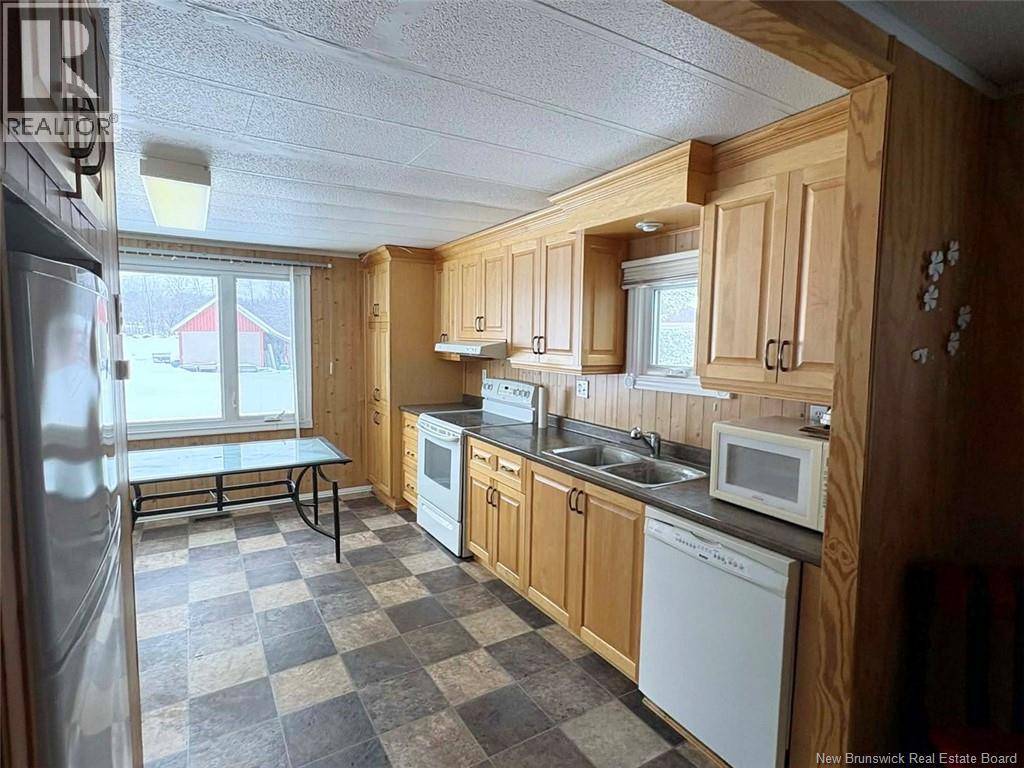 7 Principale Street, Sainte-Anne-De-Madawaska, New Brunswick  E7E 1B5 - Photo 10 - NB134237
